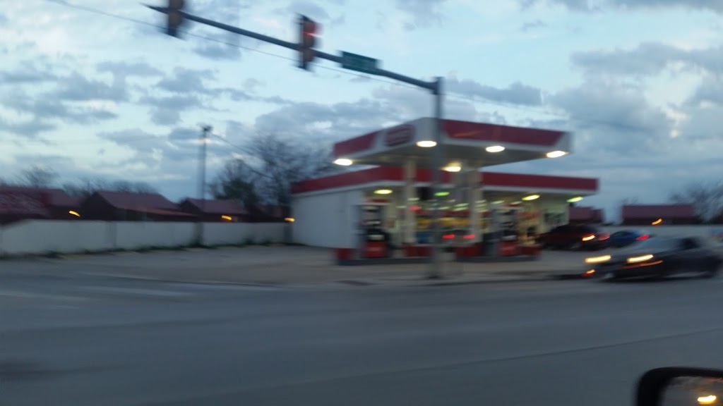 Conoco | 512 2nd St, Pleasanton, TX 78064, USA | Phone: (830) 281-5432