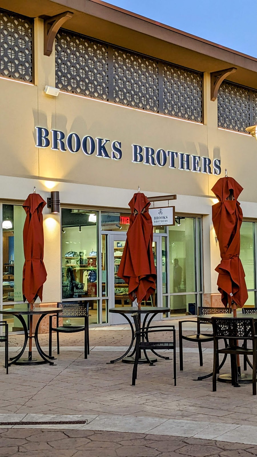 Brooks Brothers Factory Outlet | 15861 N Fwy Ste 850, Fort Worth, TX 76177, USA | Phone: (817) 693-0206