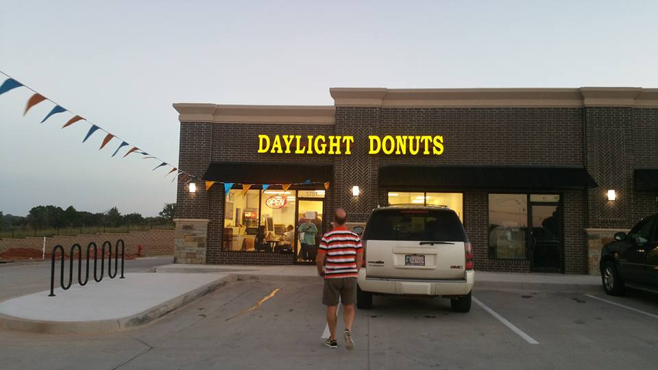 Daylight Donuts 2nd St.Edmond, Ok | 3701 E 2nd St, Edmond, OK 73034, USA | Phone: (405) 696-5979