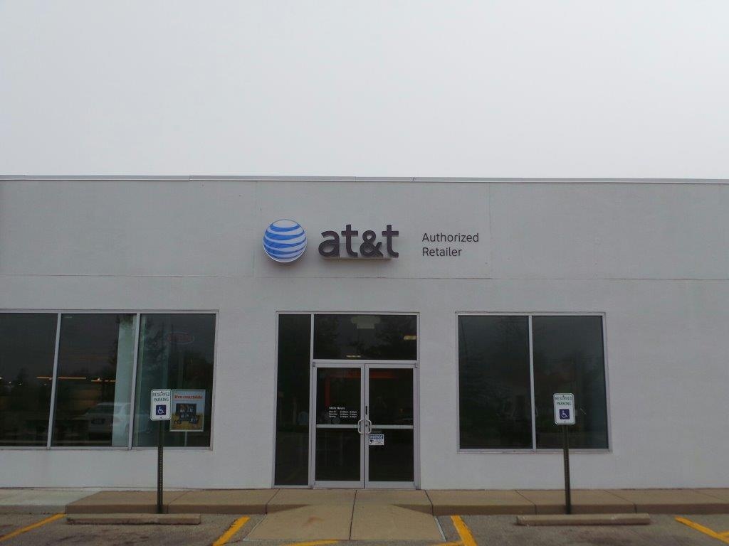 AT&T Store | 1622 W Park Square, Xenia, OH 45385, USA | Phone: (937) 372-8979