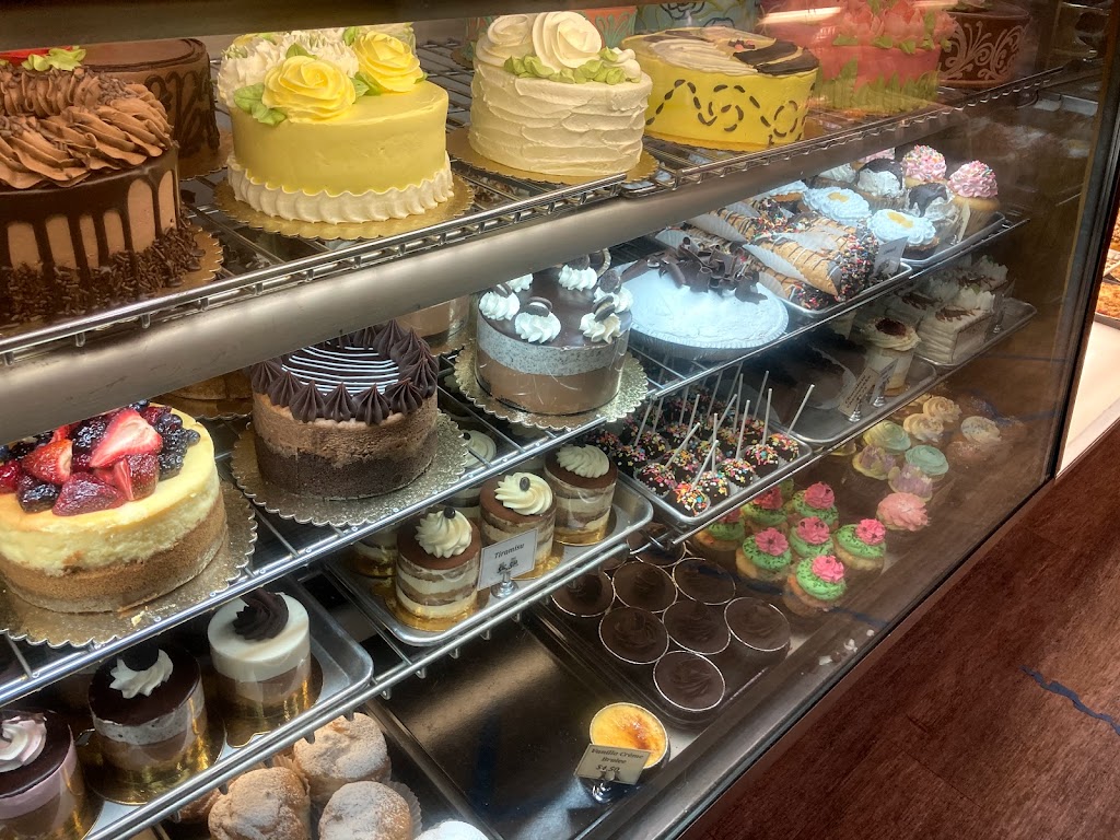 The West Side Bakery | 2303 W Market St, Akron, OH 44313, USA | Phone: (330) 836-4101