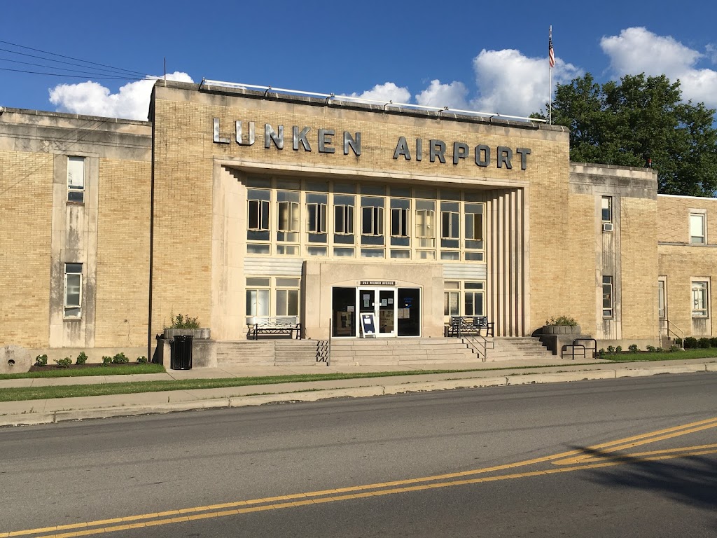 Cincinnati Municipal Airport - Lunken Field | 262 Wilmer Ave, Cincinnati, OH 45226 | Phone: (513) 352-6340