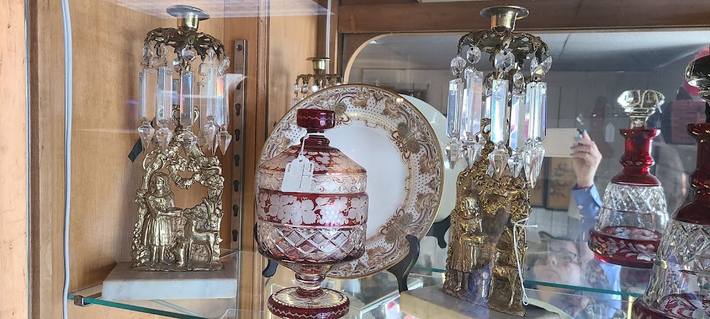 Village Antiques | 22630 Michigan Ave, Dearborn, MI 48124, USA | Phone: (313) 563-1230