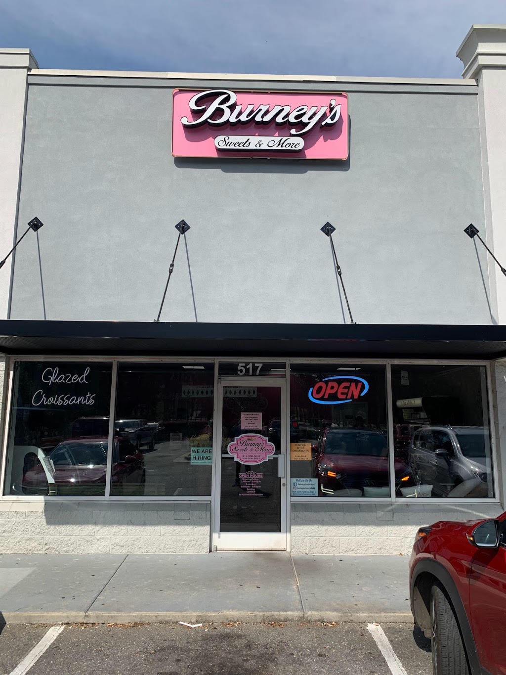 Burneys Sweets & More of Smithfield | 517 Outlet Center Dr, Smithfield, NC 27577, USA | Phone: (919) 300-1691