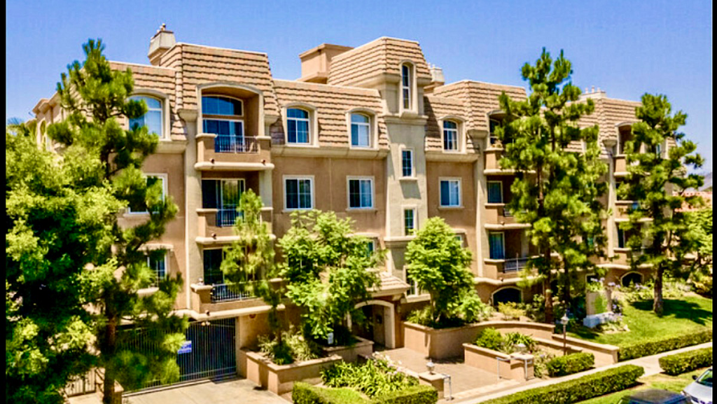 Lido Apartments | 1479 S Beverly Dr, Los Angeles, CA 90035, USA | Phone: (310) 278-8999