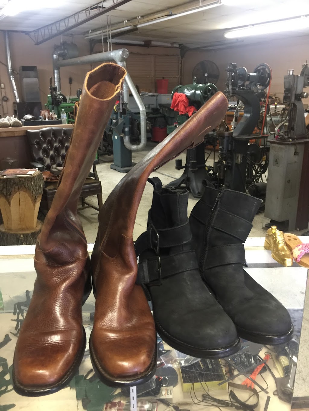 RRR Leather Works and Shoe Repair | 161 Witherspoon Ave, Gallatin, TN 37066, USA | Phone: (615) 473-8884