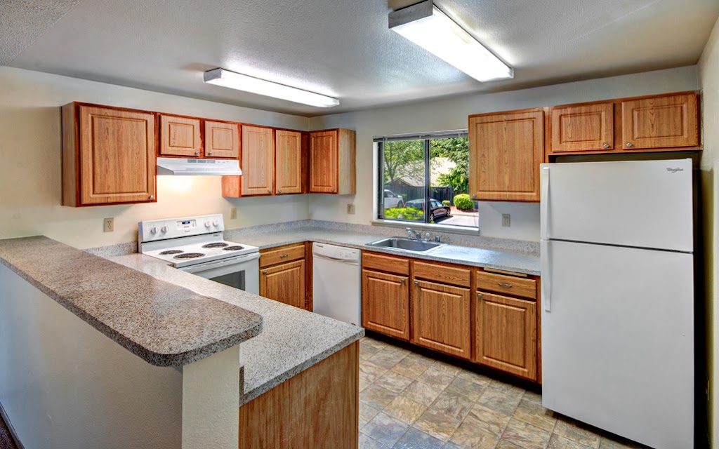 Chambers Creek Estates Apartments | 6124 70th Ave Ct W, University Place, WA 98467, USA | Phone: (844) 862-1804