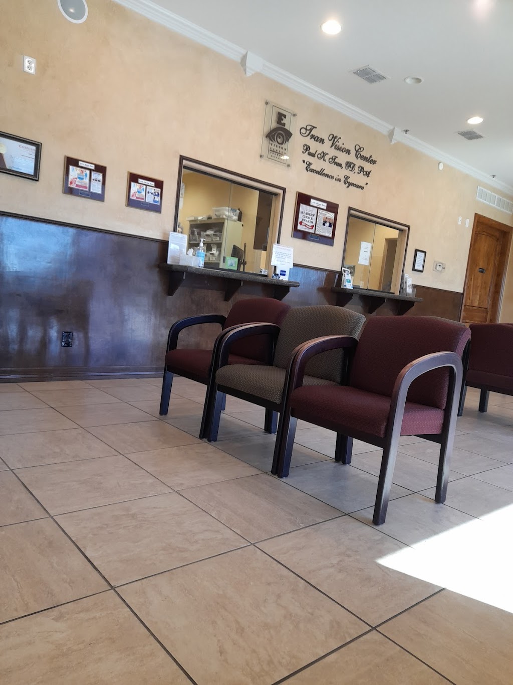 Tran Vision Center | 5702 McPherson Rd Ste 21, Laredo, TX 78041, USA | Phone: (956) 791-5967