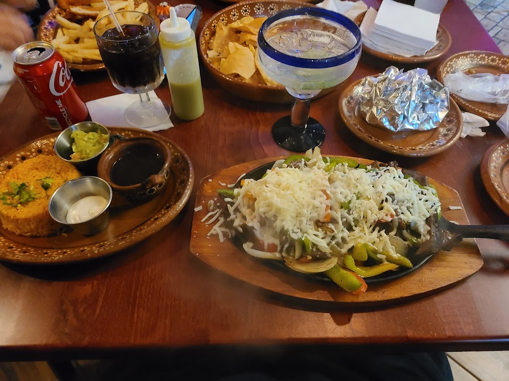 Garibaldi Mexican Restaurant & Tequila Bar | 105 Linden Rd, Roselle, NJ 07203, USA | Phone: (908) 259-5927