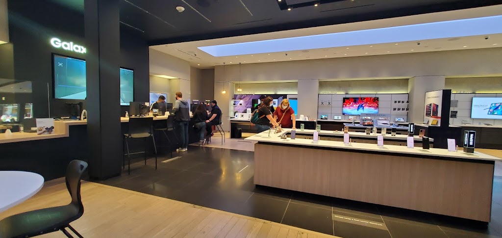 Samsung Experience Store | 660 Stanford Shopping Center Suite 6 - A, Palo Alto, CA 94304, USA | Phone: (650) 683-8070