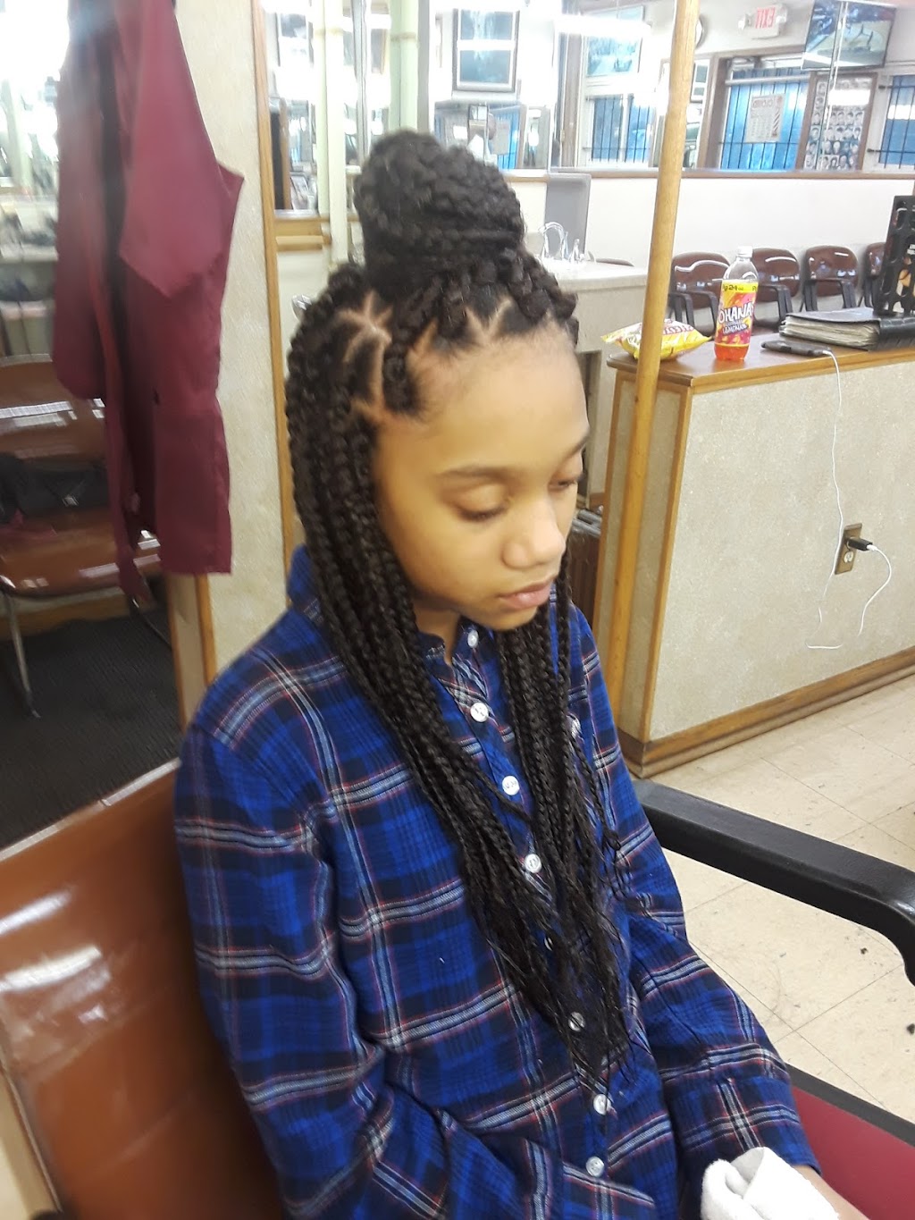 Willies Barber & Beauty Shop | 545 E Pike St, Pontiac, MI 48342, USA | Phone: (248) 454-9818