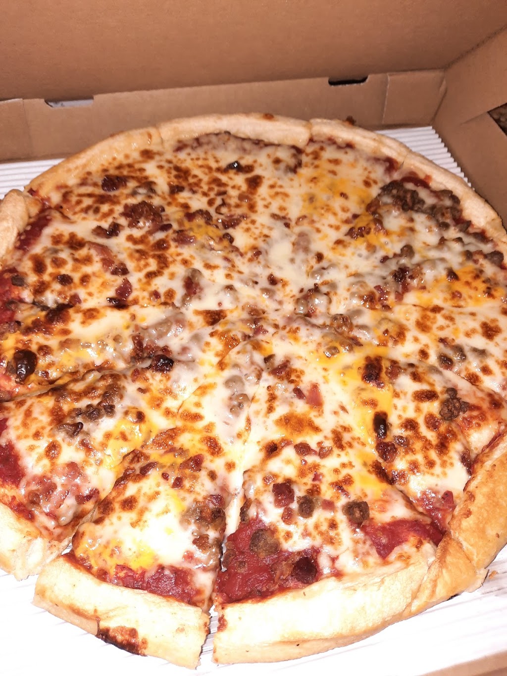 Hometown Pizza - Taylorsville | 91 Settlers Center Rd, Taylorsville, KY 40071, USA | Phone: (502) 477-1111