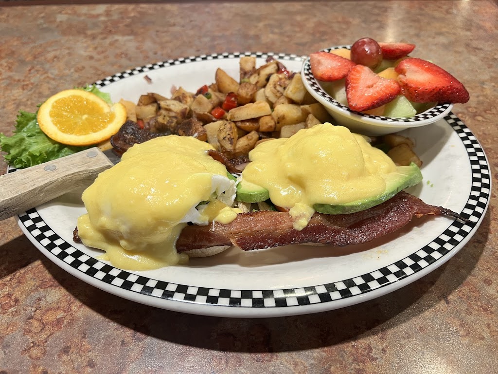 Black Bear Diner Woodland | 1530 E Main St, Woodland, CA 95776, USA | Phone: (530) 406-8762