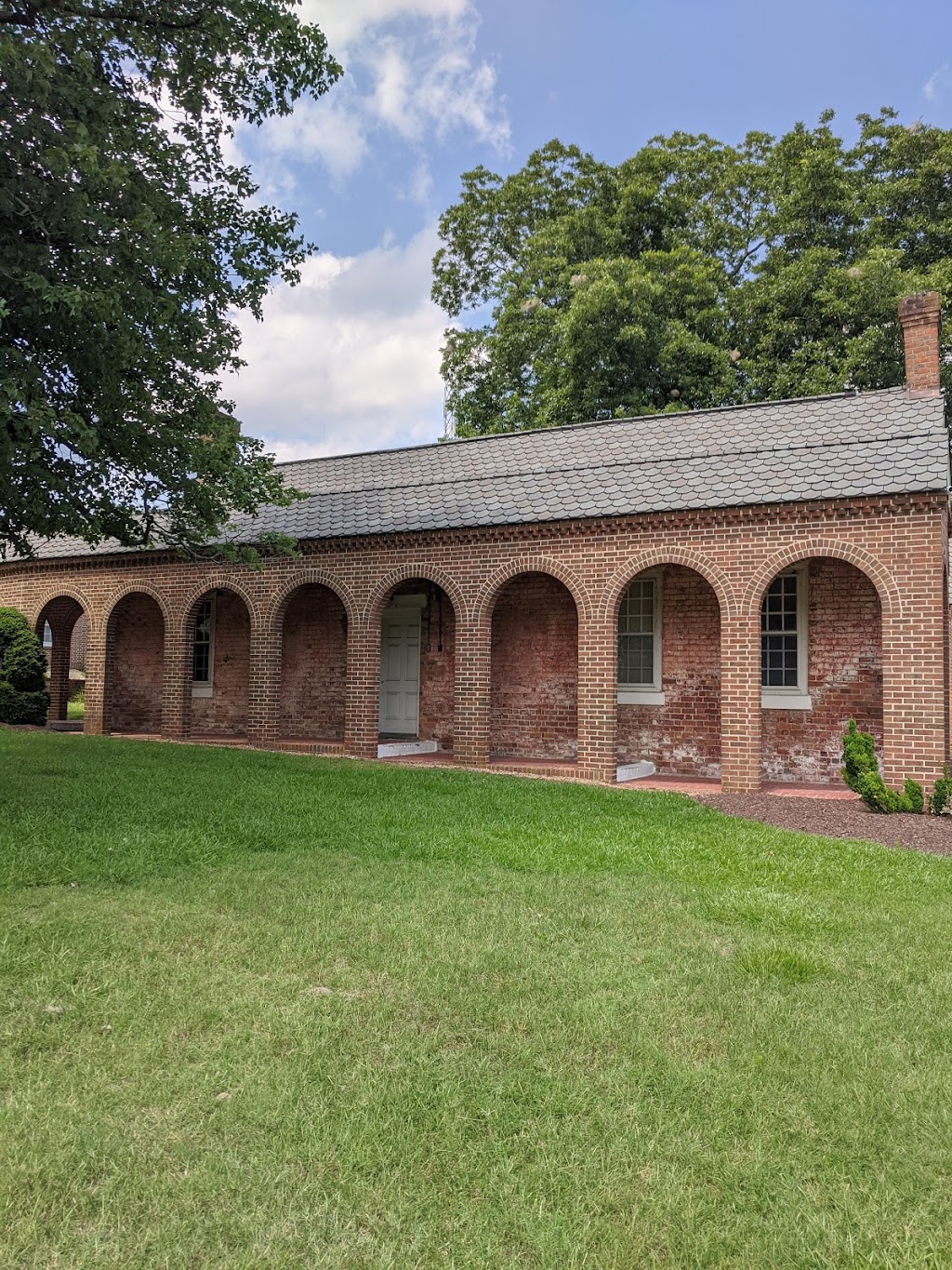 Boykins Tavern | 17146 Monument Cir, Windsor, VA 23487, USA | Phone: (757) 357-5182