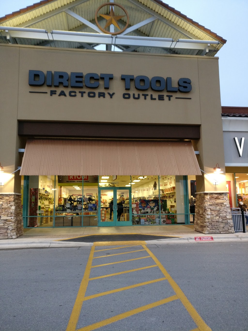 Direct Tools Factory Outlet | 4015 I-35 Suite 830, San Marcos, TX 78666, USA | Phone: (512) 878-9634