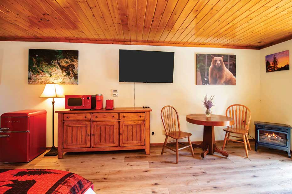 Pine Mountain Club Hotel | 16206 Askin Dr, Pine Mountain Club, CA 93222, USA | Phone: (323) 351-3727