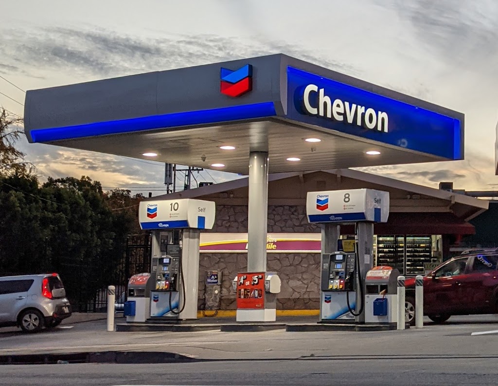 Chevron | 3880 E Colorado Blvd, Pasadena, CA 91107, USA | Phone: (626) 792-1840