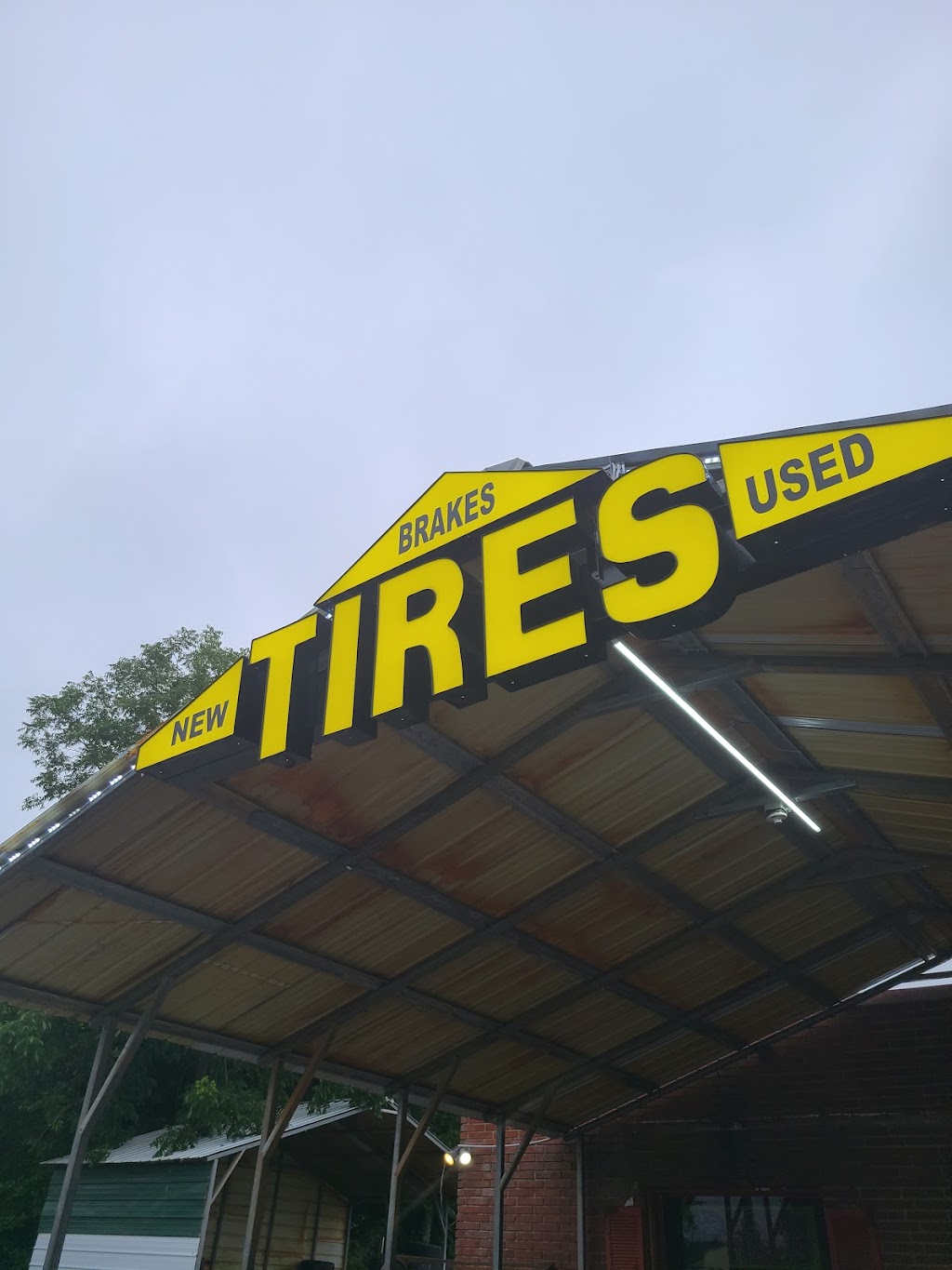 J.U. Tires / Lugards Tires and Rims LLC | 5952 Fairburn Rd A, Douglasville, GA 30134, USA | Phone: (770) 819-1615