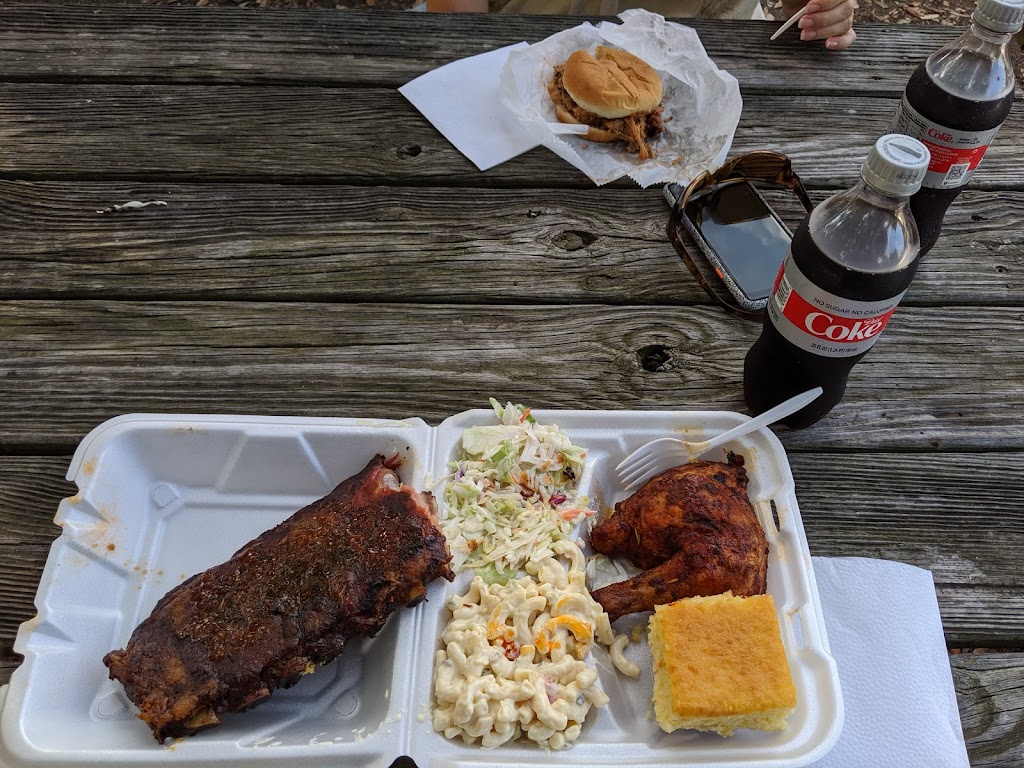 Corolla Village Barbecue | 1129 Corolla Village Rd, Corolla, NC 27927 | Phone: (252) 457-0076