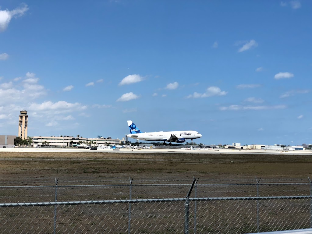 Fort Lauderdale Hollywood International Airport Observation Area | Dania Beach, FL 33004, USA | Phone: (866) 435-9355