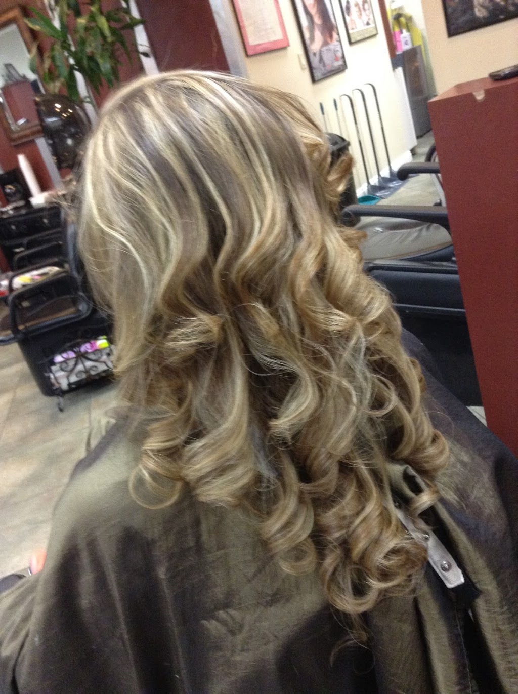 Waffas Hair Salon | 35587 Larkspur Dr, Wildomar, CA 92595, USA | Phone: (760) 207-8343