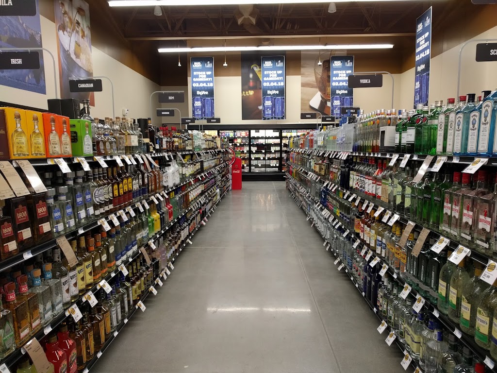 Hy-Vee Wine & Spirits | 1451 Adams St S, Shakopee, MN 55379, USA | Phone: (952) 403-1520