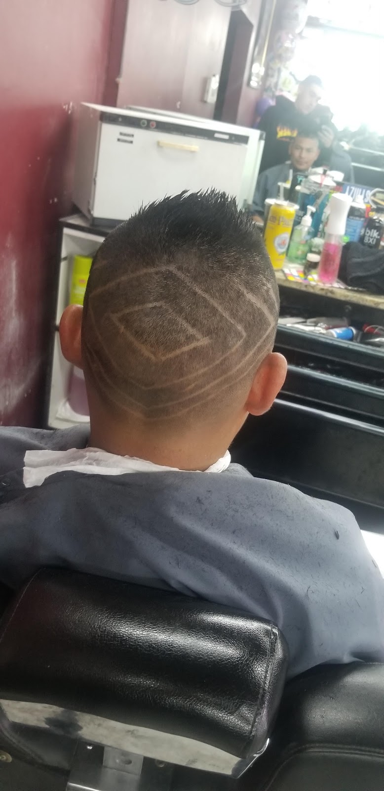 Ruiz Barber Shop | 13374 Van Nuys Blvd, Pacoima, CA 91331 | Phone: (818) 669-4424