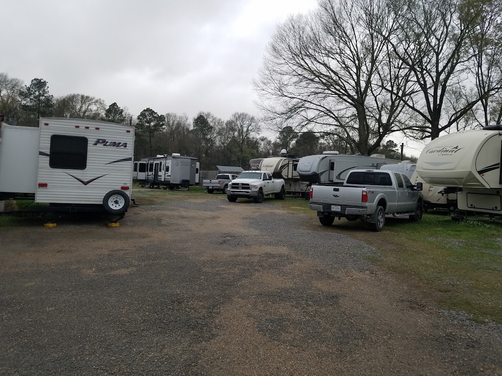 P & C RV Park | 1105 Longwood Dr, Jackson, LA 70748, USA | Phone: (225) 715-5889