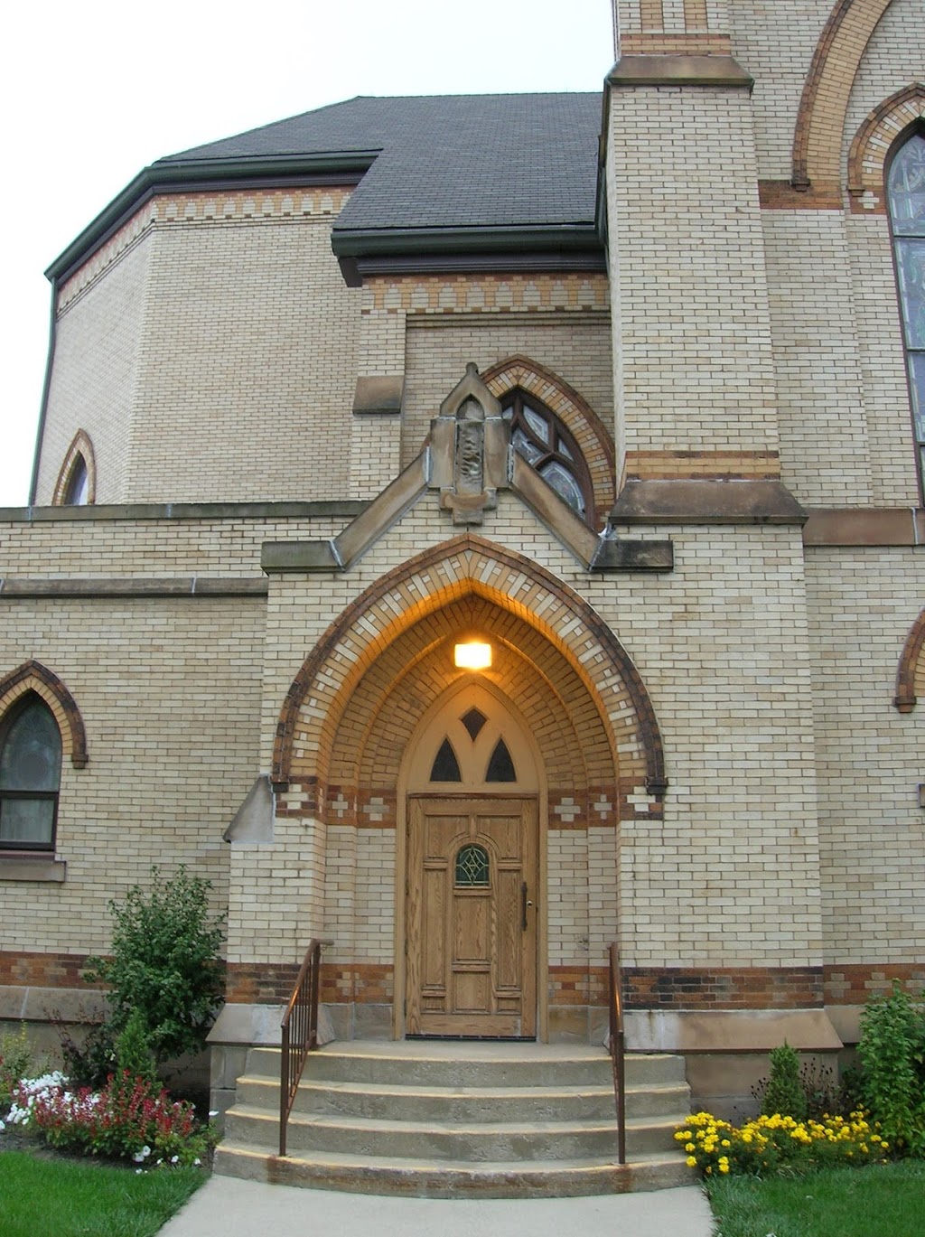 Nativity of the Blessed Virgin Mary Parish of Lorain | 418 W 15th St, Lorain, OH 44052, USA | Phone: (440) 244-9090