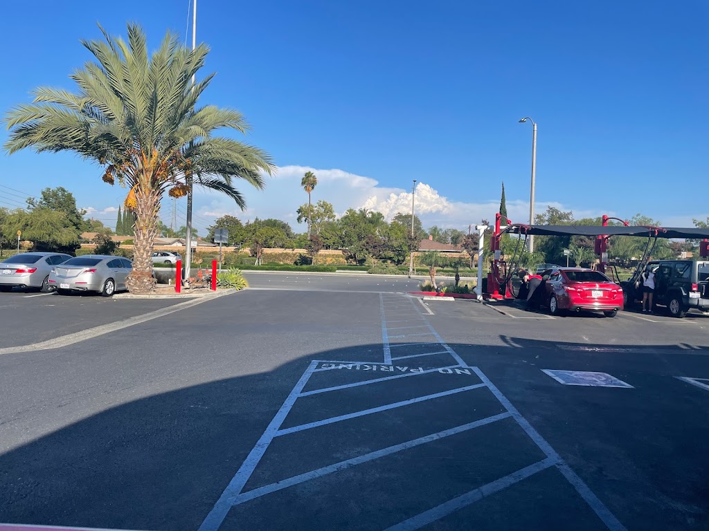 Cruizers Express Car Wash | 1725 S Brookhurst St, Anaheim, CA 92804, USA | Phone: (888) 260-1480