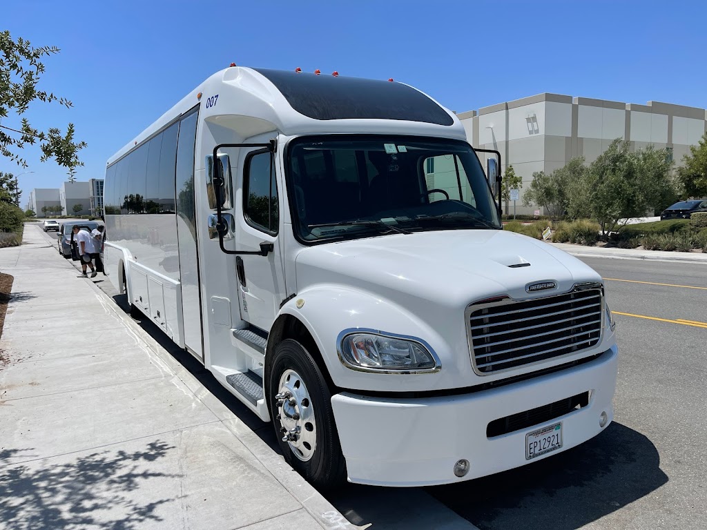 J&S Mobile Truck Wash | 2438 St Elmo Dr, San Bernardino, CA 92410 | Phone: (909) 997-3276