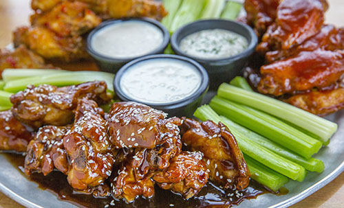 Wing Dome | 7818 Greenwood Ave N, Seattle, WA 98103, USA | Phone: (206) 706-4036