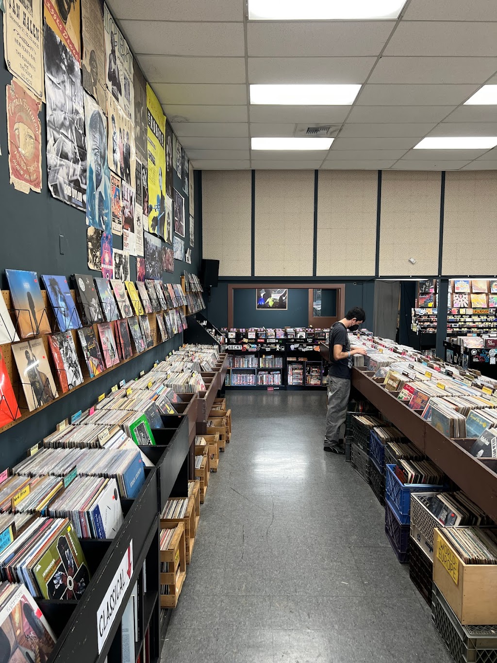 Poo-Bah Record Shop | 2636 E Colorado Blvd, Pasadena, CA 91107, USA | Phone: (626) 449-3359