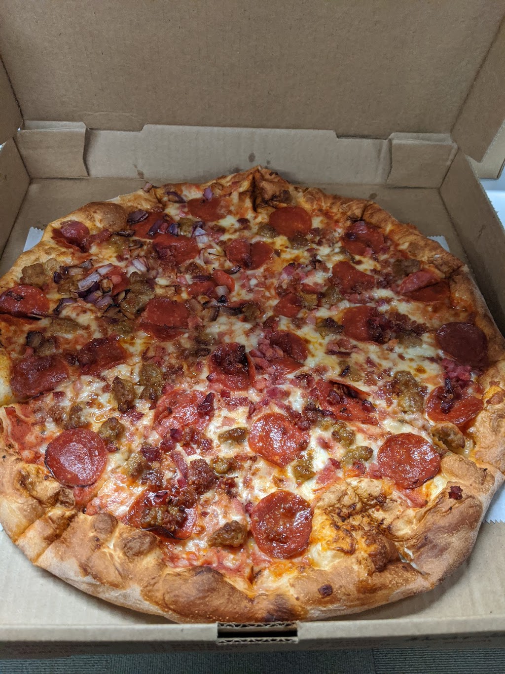 Carluccis Pizza | 657 Castle Creek Dr, Seven Fields, PA 16046, USA | Phone: (724) 778-9955
