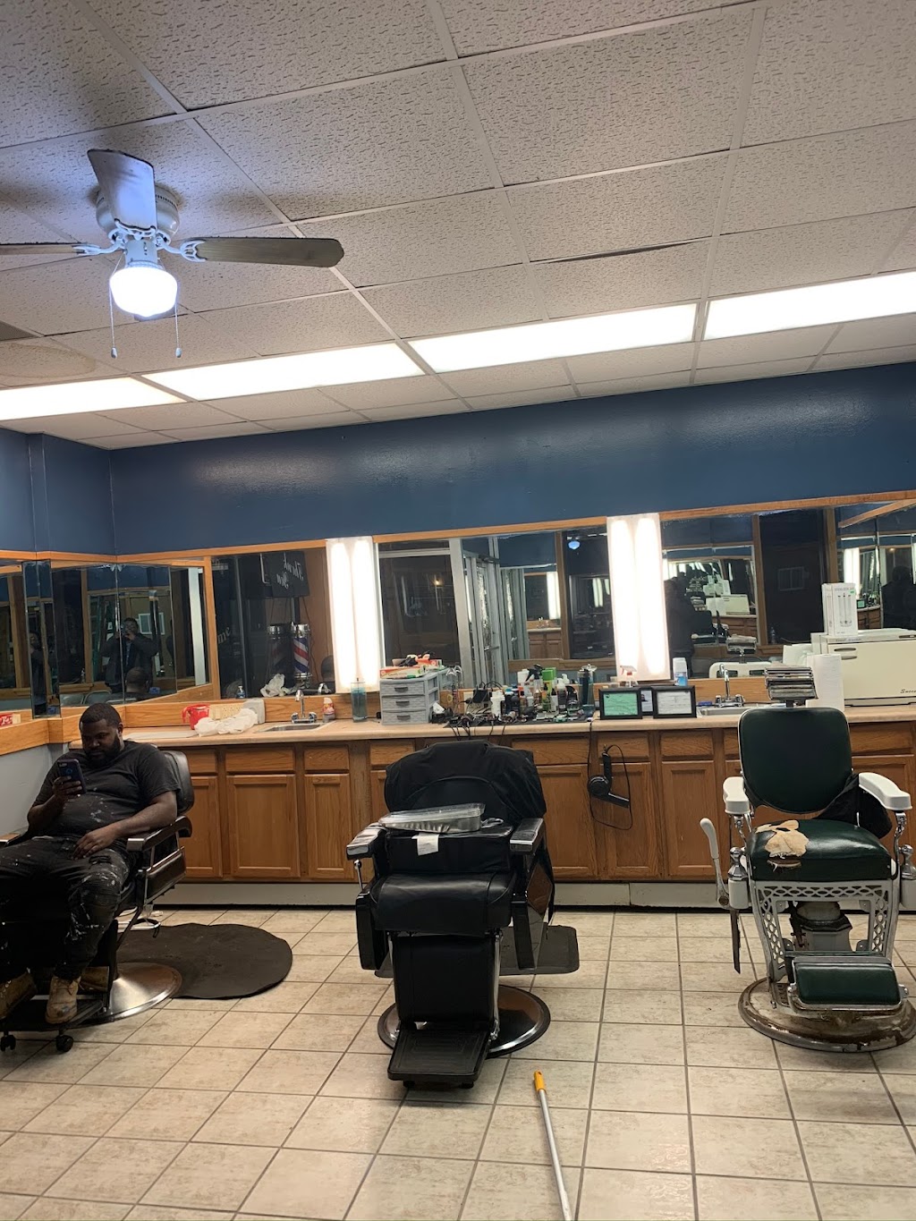 Nyce Fades | 4061 Grant St Suite B, Gary, IN 46408 | Phone: (219) 427-0040