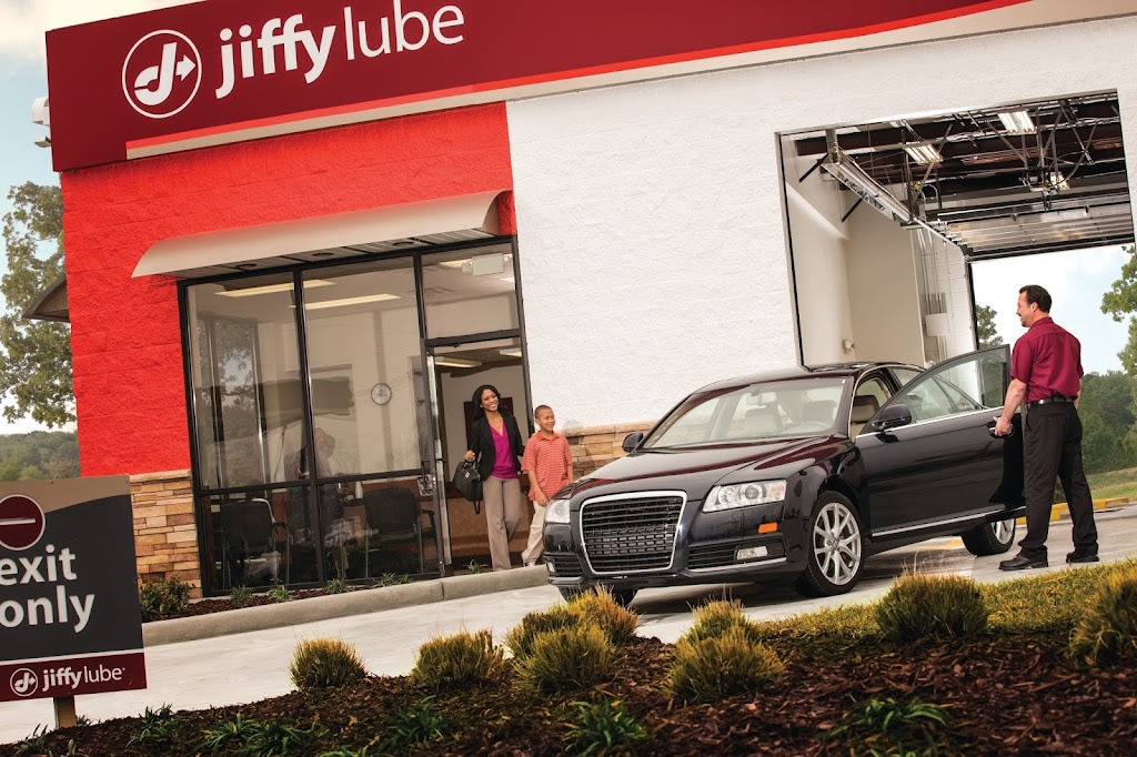 Jiffy Lube | 620 Amherst St, Nashua, NH 03063, USA | Phone: (603) 595-1305