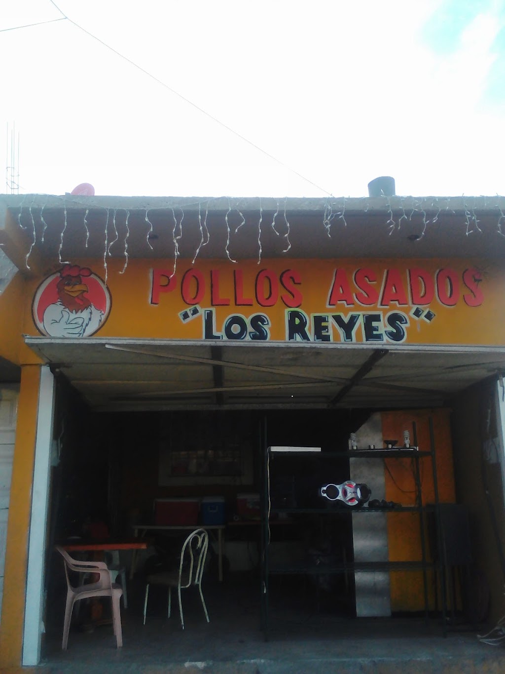 Pollos Asados “Los Reyes” | Privada Valle del poder, Parajes del Valle, 22334 B.C., Mexico | Phone: 664 721 8848