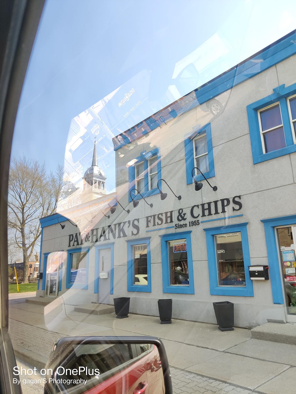 Pat & Hanks Fish & Chips | 12213 Tecumseh Rd E, Windsor, ON N8N 1M3, Canada | Phone: (519) 739-0638