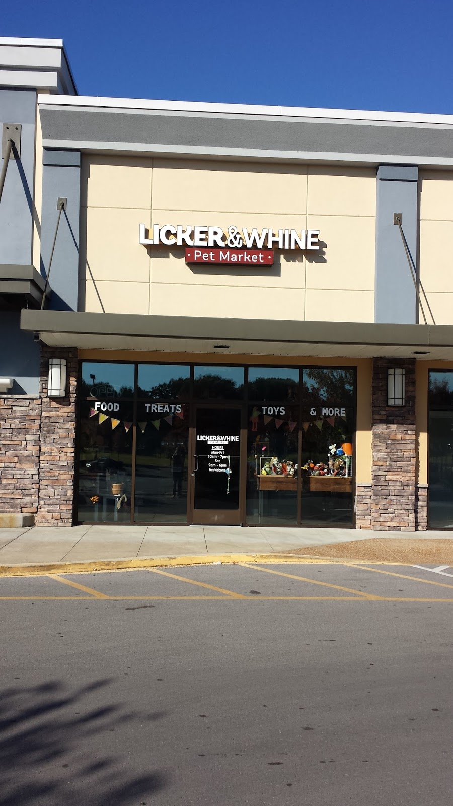 Licker & Whine Pet Market | 3419 Memorial Blvd B1, Murfreesboro, TN 37129, USA | Phone: (615) 203-5400