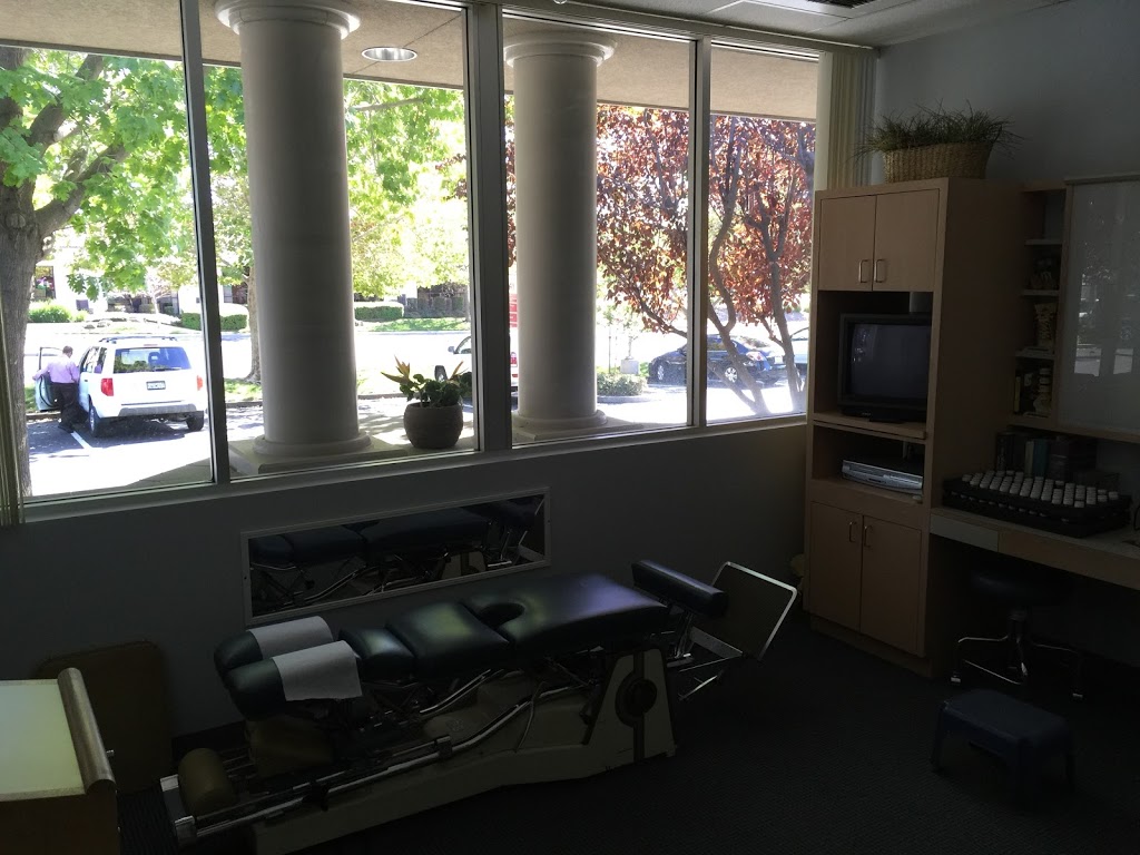 Connected Chiropractic | 6000 Fairway Dr Suite 1, Rocklin, CA 95677, USA | Phone: (916) 624-4553