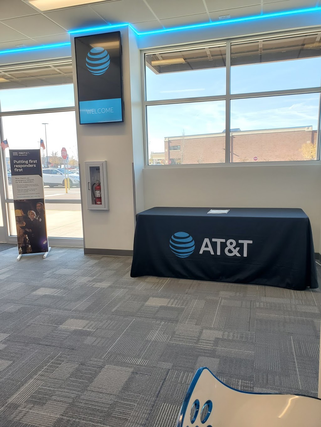 AT&T Store | 1501 Sentinel Dr Suite 417, Chesapeake, VA 23320, USA | Phone: (757) 494-1604