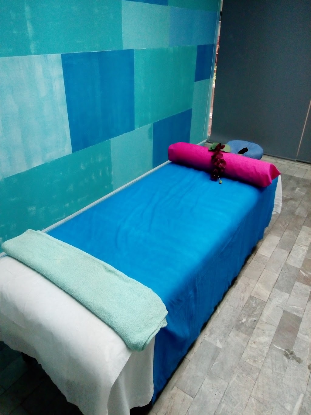 QuiroSpa Batiz | Privada San Gabriel 20 y Avenida Colinas de San Pablo Por oxxo, Aquila, Colinas de La Presa, 22125 Tijuana, B.C., Mexico | Phone: 664 166 1934