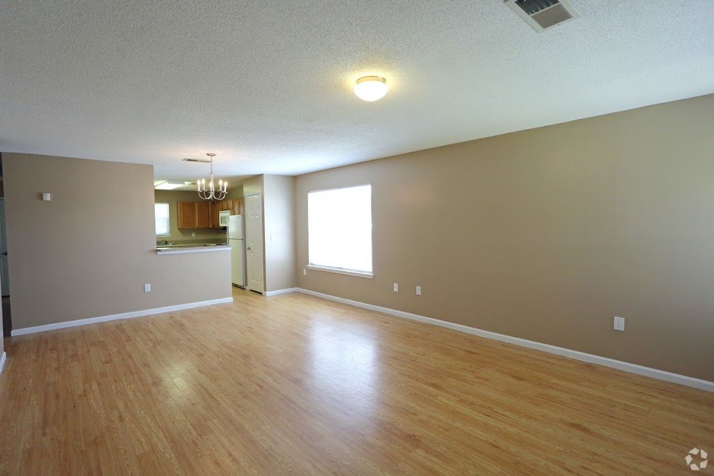 South Pointe | 203 Shiloh Creek Dr, Calera, AL 35040, USA | Phone: (205) 668-1196