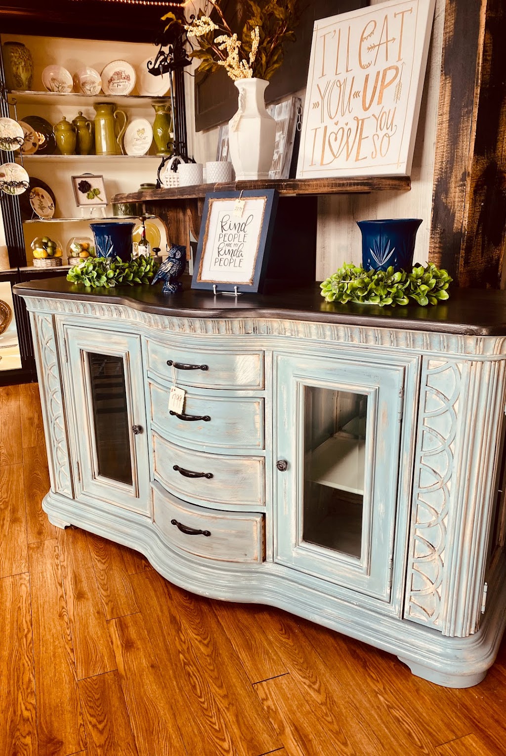 Home Finds Gallery Furniture & Decor | 45 Darbys Crossing Dr, Hiram, GA 30141, USA | Phone: (770) 568-3300