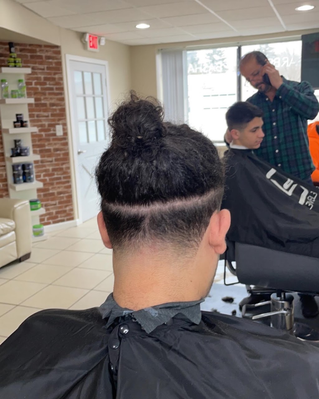 Barber Bashar | 27832 Ford Rd, Garden City, MI 48135, USA | Phone: (313) 415-0746