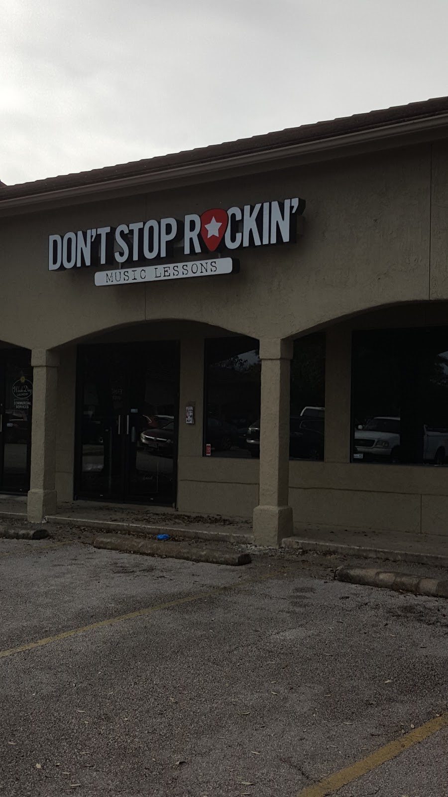 Dont Stop Rockin | 8213 Brodie Ln, Austin, TX 78745, USA | Phone: (512) 626-4654