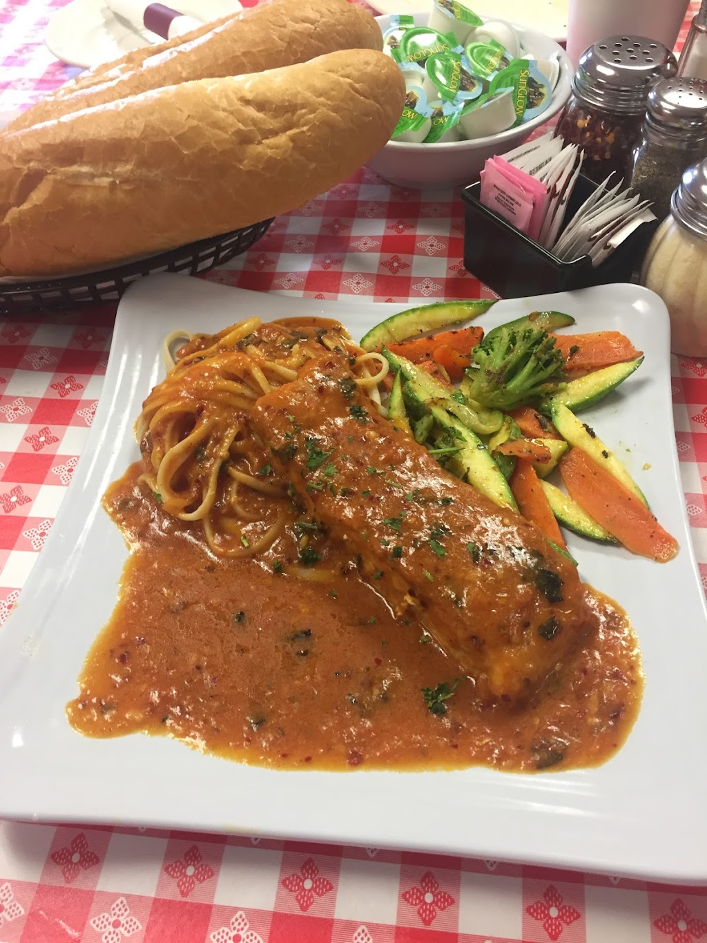 Italianos Restaurant | 5442 River Oaks Blvd, River Oaks, TX 76114, USA | Phone: (817) 720-7388