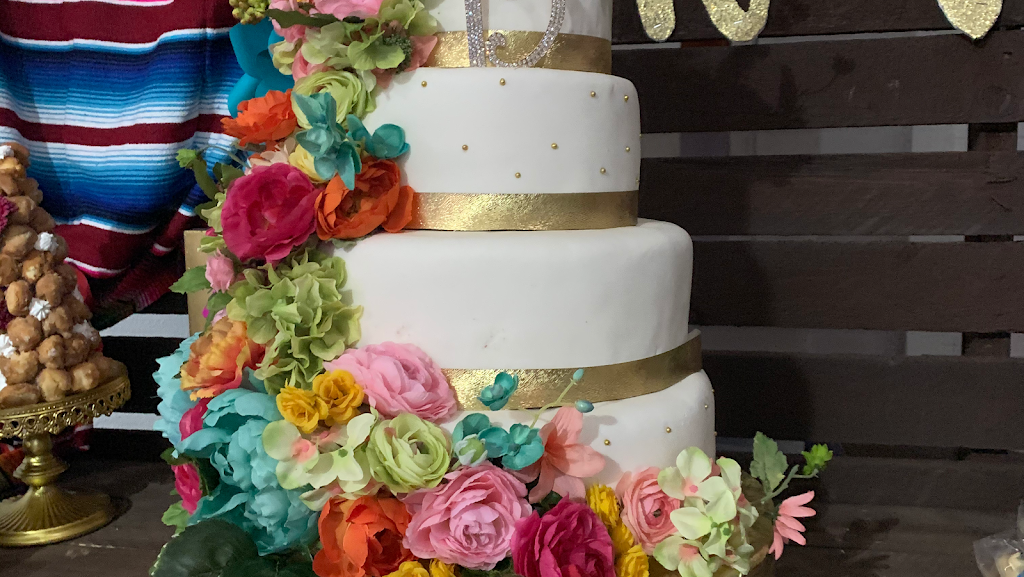 Elegant Cakes By Lida | 2513 Peppermint Dr, Modesto, CA 95355, USA | Phone: (209) 521-3270