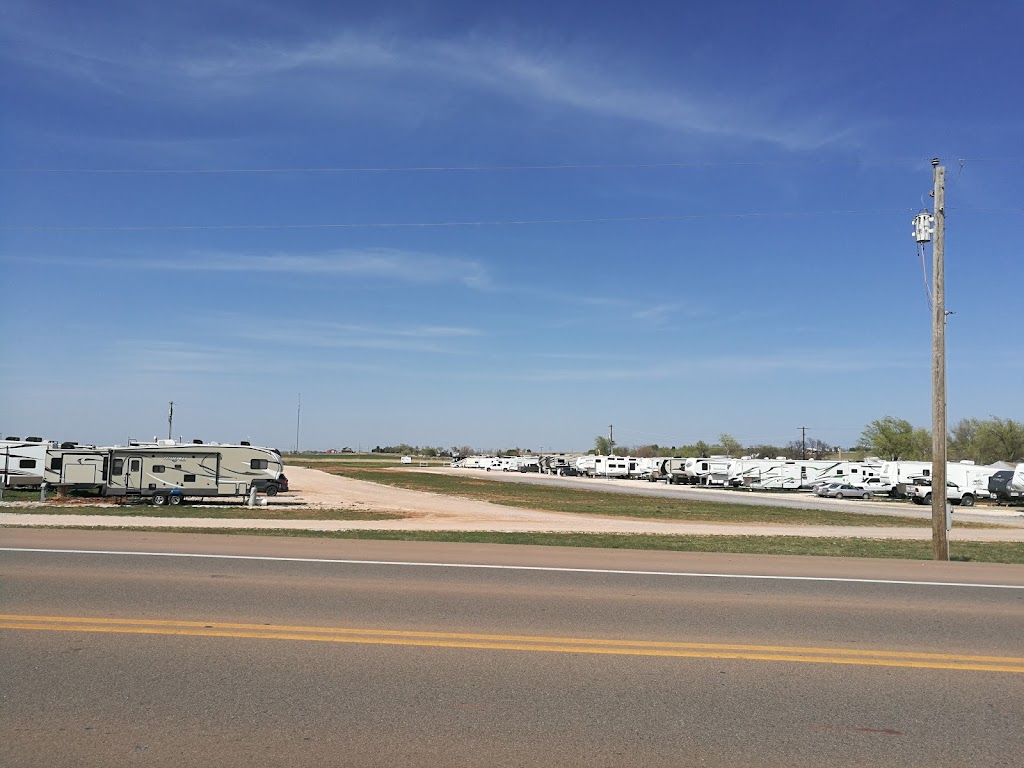 Kingfisher RV Park & Storage | 16933 OK-33, Kingfisher, OK 73750, USA | Phone: (405) 368-1130