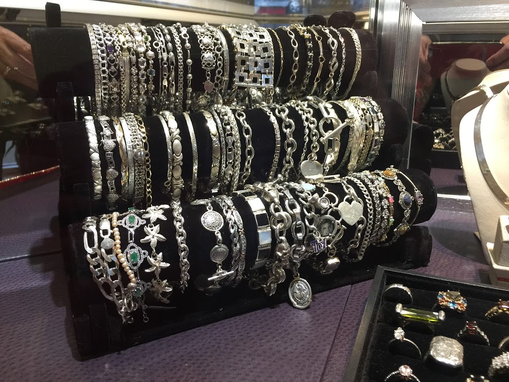 Dollars For Gold & Jewelry | 1935 W Hwy 50, Fairview Heights, IL 62208, USA | Phone: (618) 628-2100
